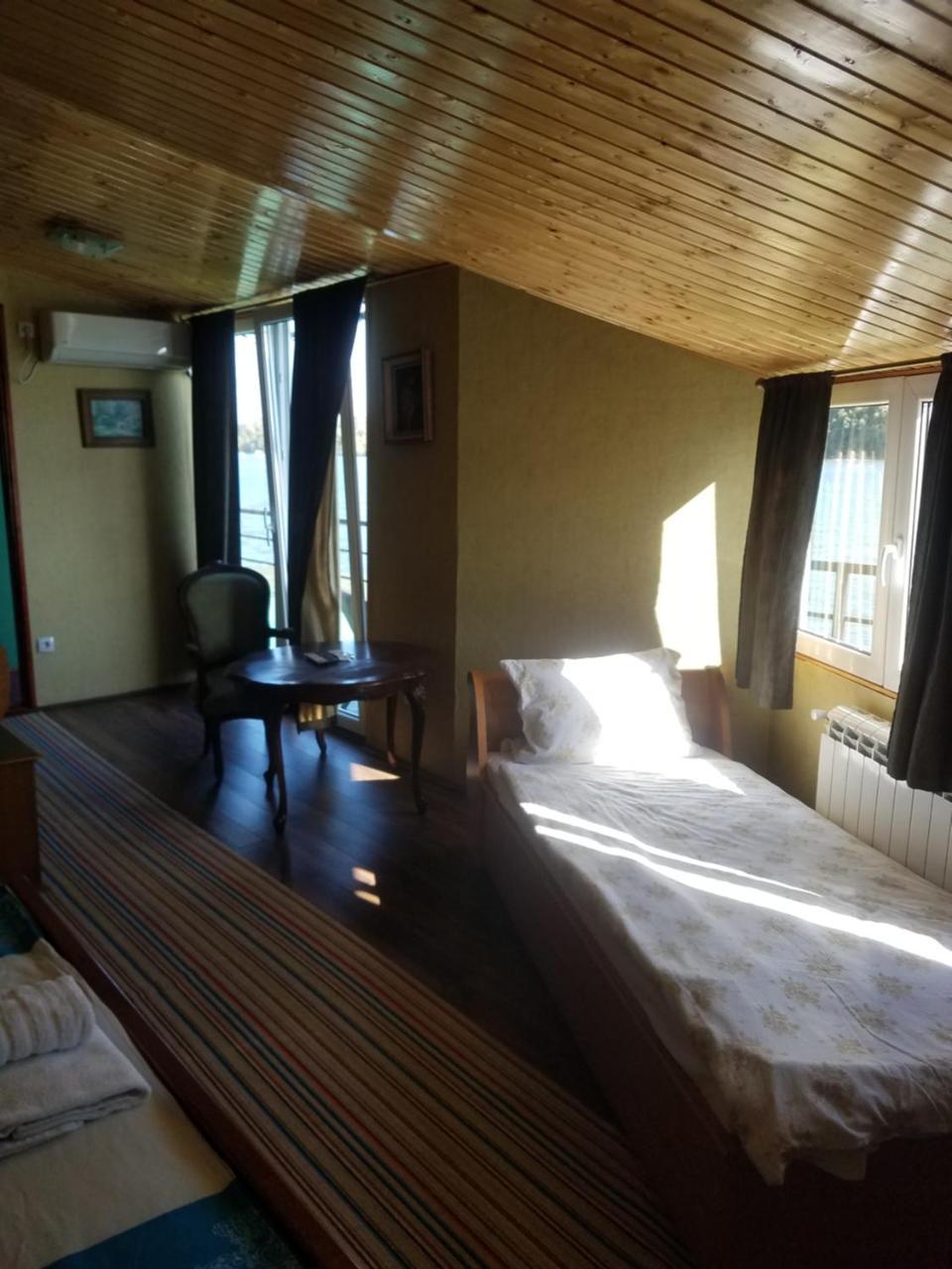 Hostel Otard Белград Экстерьер фото